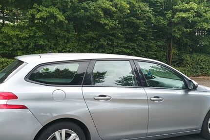 Peugeot 308 149.308 km 6.800 € Bochum 44797