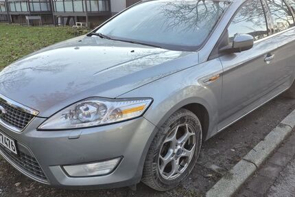 Ford Mondeo 177.800 km 5.199 &euro; Oberhausen 46119