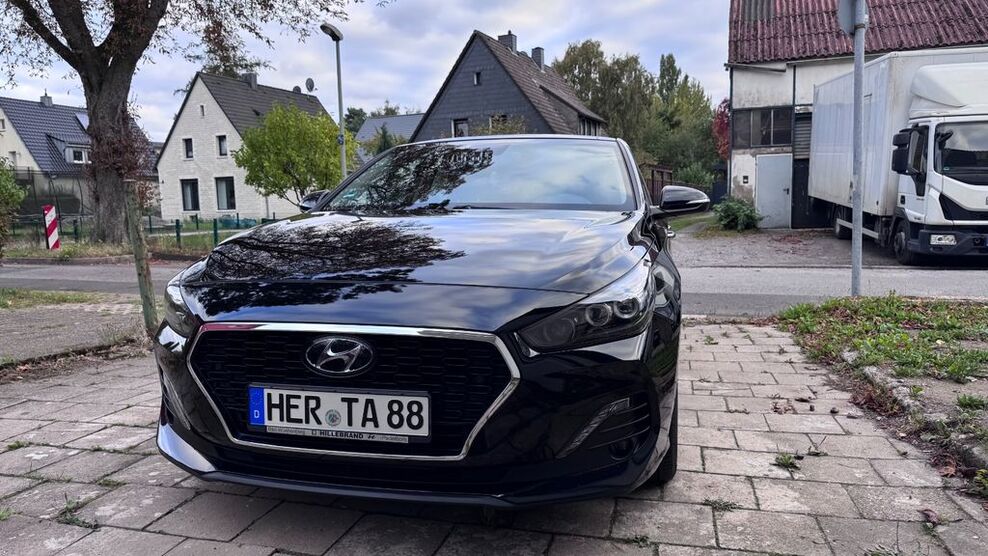 Hyundai i30 122.000 km 13.900 € Herne 44629