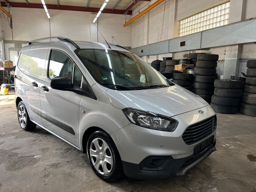 Ford Transit Courier 178.903 km 7.490 € Gelsenkirchen 45886