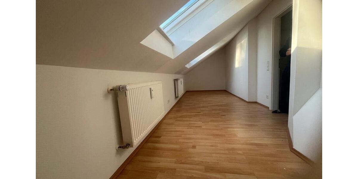 Dachgeschoßwohnung Oer-Erkenschwick Erkenschwick - 3.5 Zimmer, 90 m&sup2;, 855&euro; | Angebot:26267448