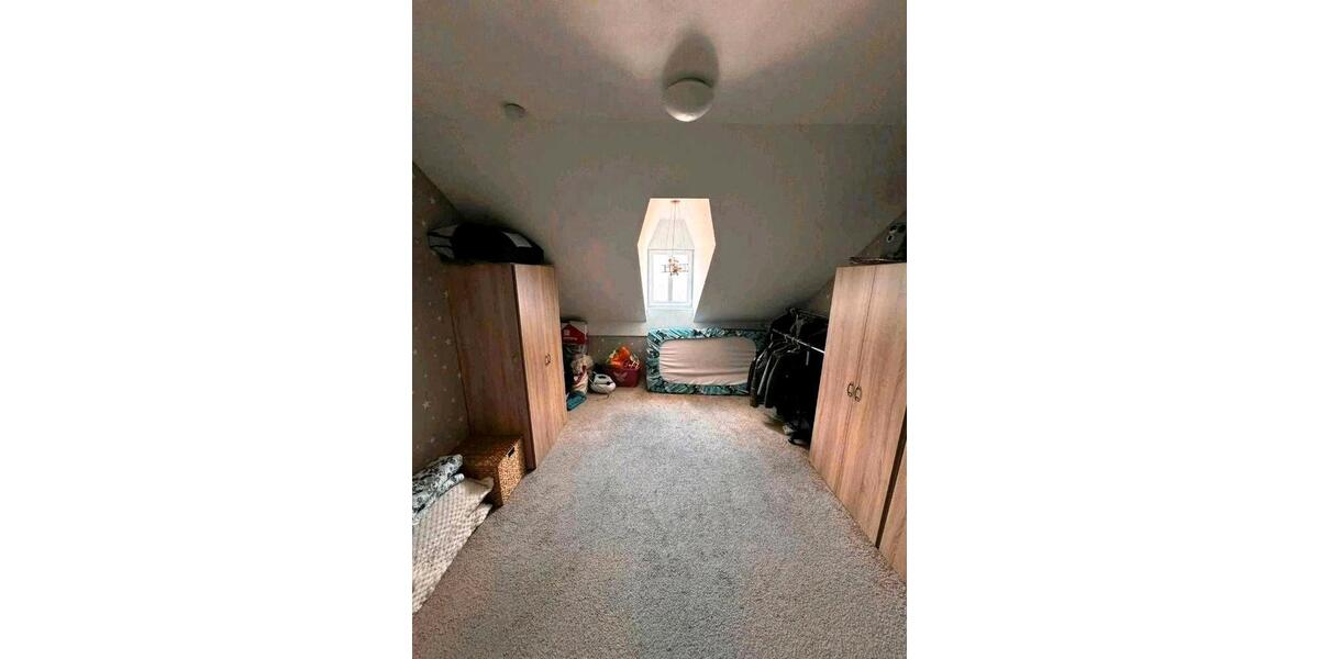 Einfamilienhaus Bottrop Ebel - 7 Zimmer, 220 m&sup2;, 410.000&euro; | Angebot:27083422
