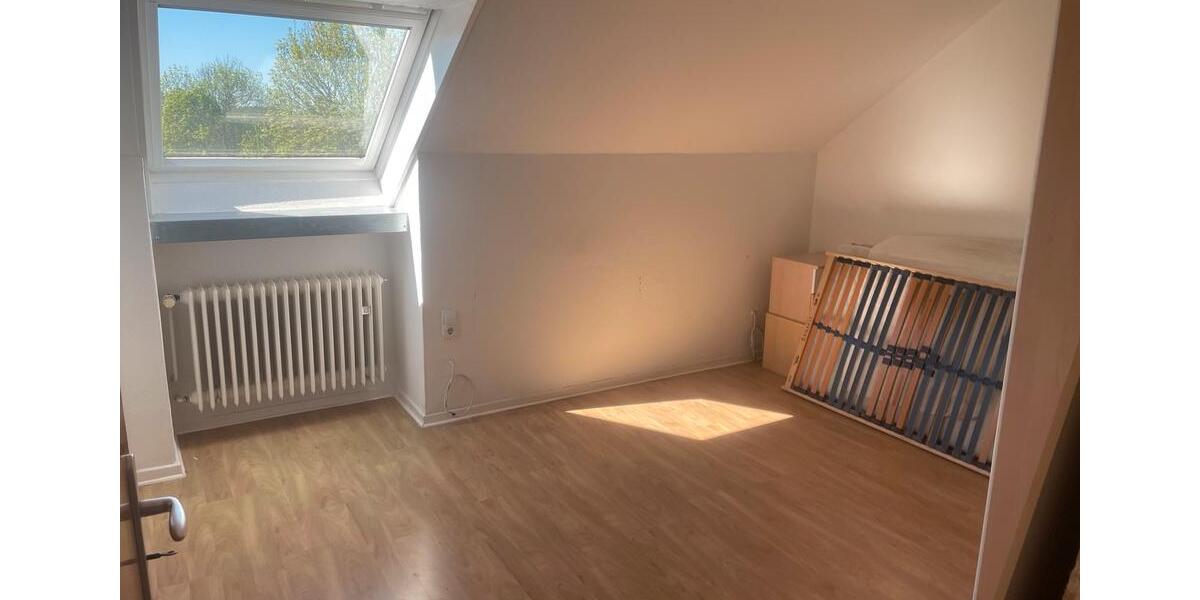 Etagenwohnung Lünen Brambauer - 3 Zimmer, 81 m&sup2;, 775&euro; | Angebot:26296333
