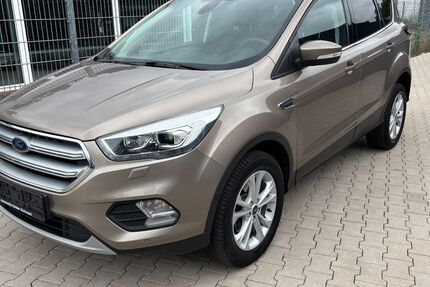 Ford Kuga 106.373 km 12.990 &euro; Dortmund 44145