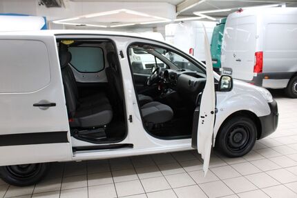 Peugeot Partner 102.000 km 9.900 &euro; Dortmund 44339