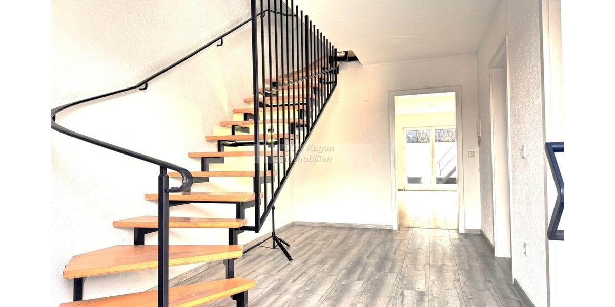 Gepflegte Doppelhaushälfte mit Loggia und Garten in Dortmund Loh 4 zimmer