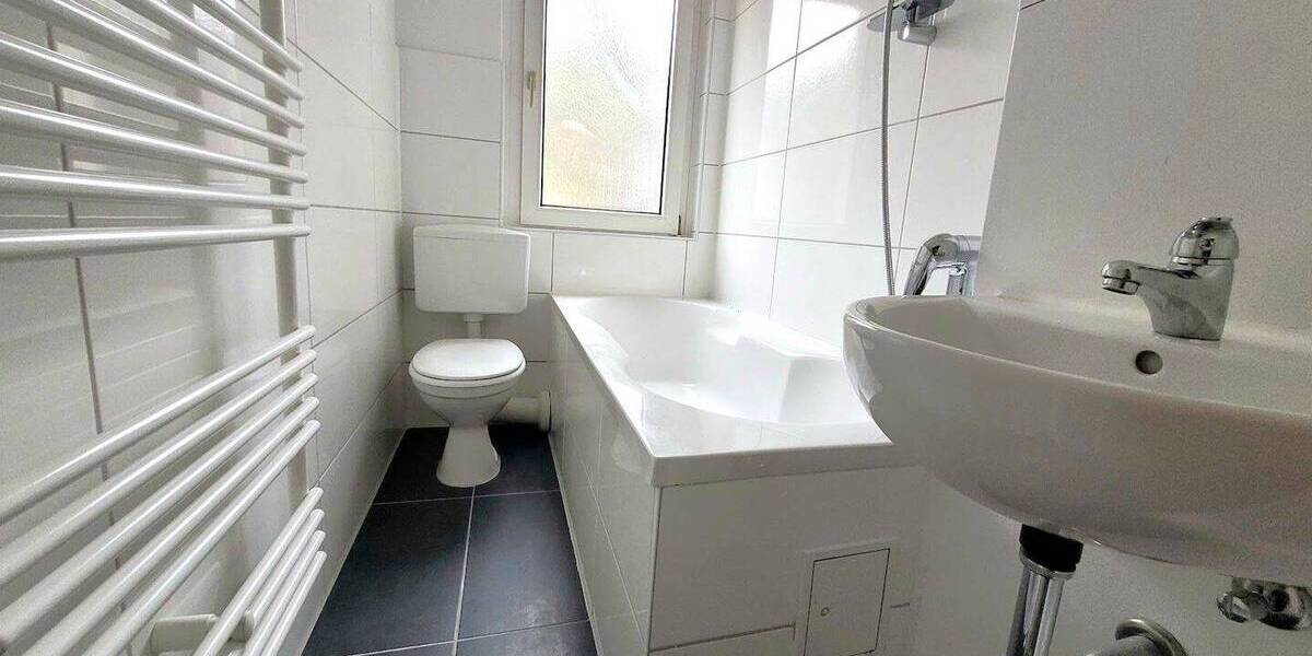 Etagenwohnung Essen Frintrop - 2 Zimmer, 49 m&sup2;, 445&euro; | Angebot:26863042
