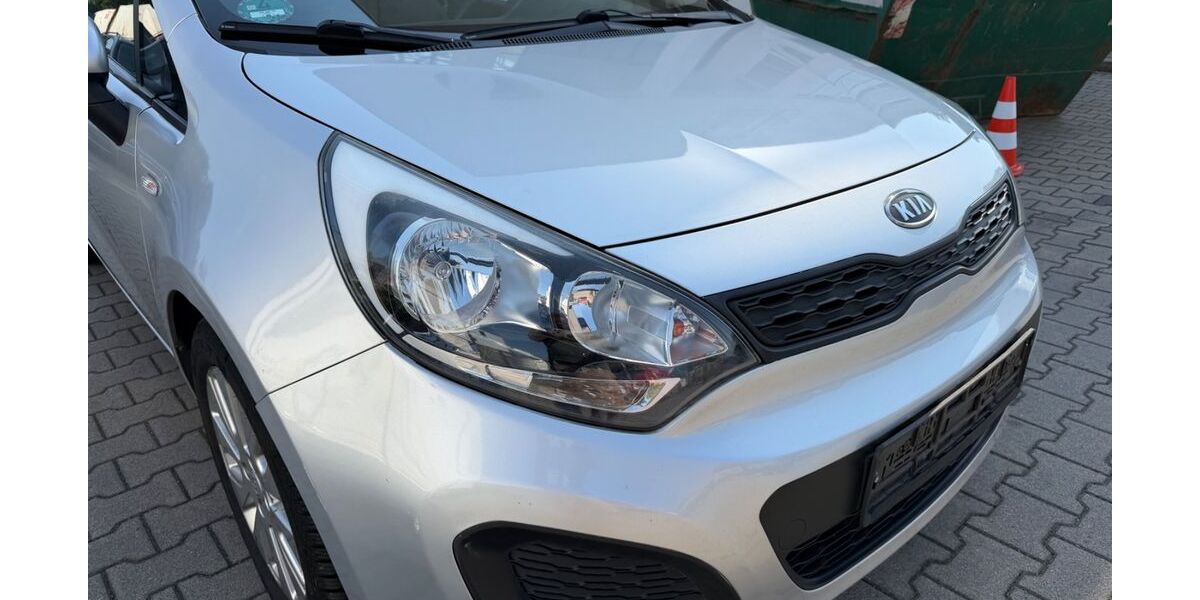 Kia Rio 199.500 km 2.990 &euro; Dortmund 44379