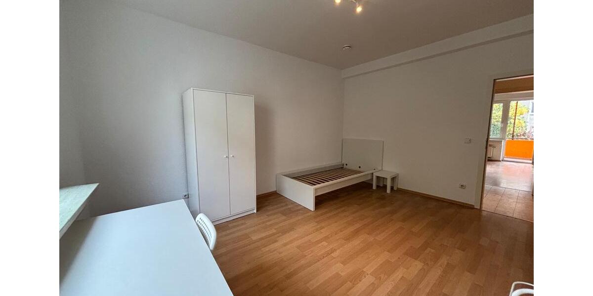 Etagenwohnung Essen Stadtbezirk III - 1 Zimmer, 20 m&sup2;, 425&euro; | Angebot:26347715