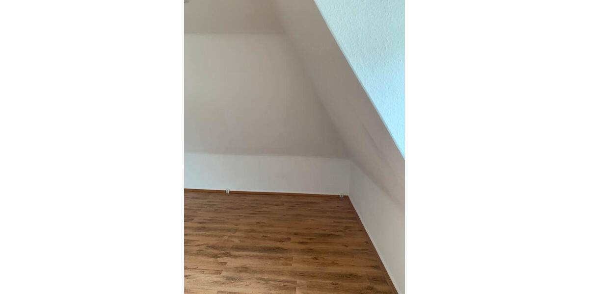 Dachgeschoßwohnung Recklinghausen Berghausen - 4 Zimmer, 65 m&sup2;, 590&euro; | Angebot:26019131