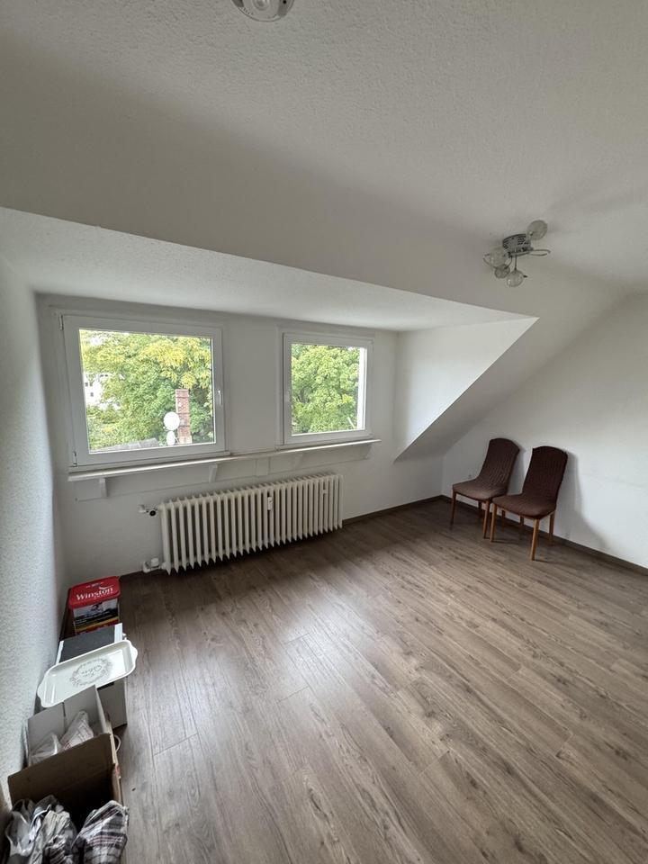 Schöne 3 Zimmer-Wohnung zu vermieten zimmer