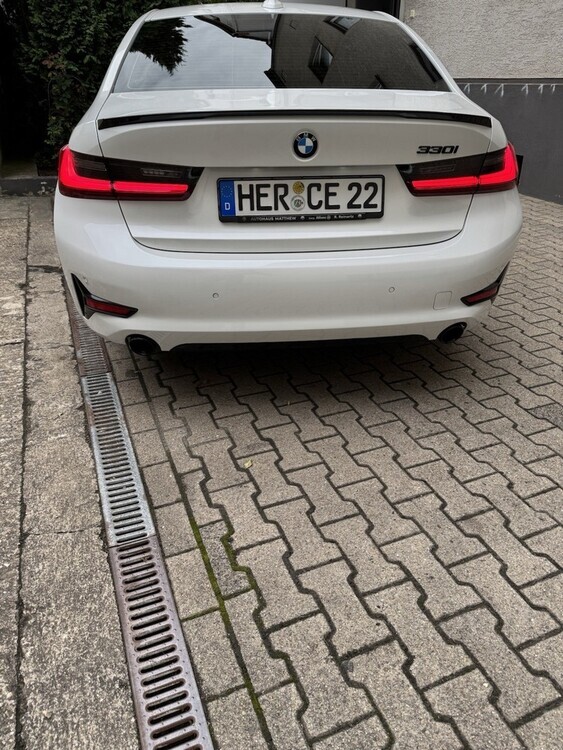 BMW 330i 61.300 km 33.500 € Herne 44623