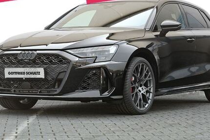 Audi RS3 6.000 km 69.890 € Velbert 42553