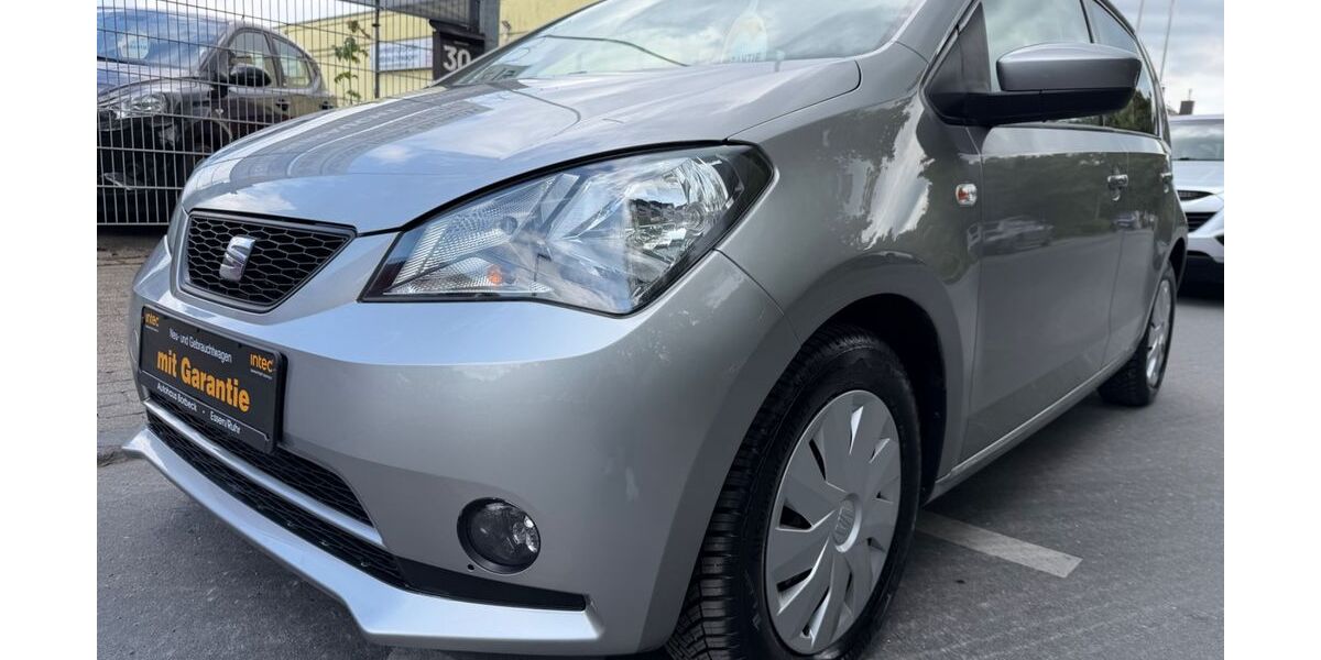 Seat Mii 49.304 km 8.990 &euro; Essen - Borbeck 45355