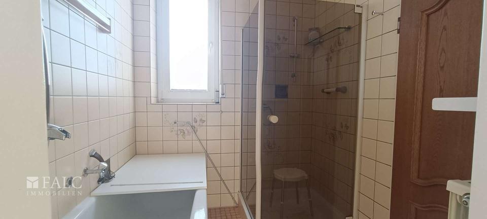 Nostalgie trifft Charme: 3,5-Zimmer-Wohnung auf 125 m² mit Terrasse zimmer