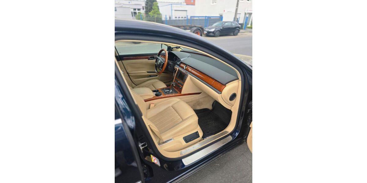 VW Phaeton 255.707 km 5.850 &euro; Dortmund 44369