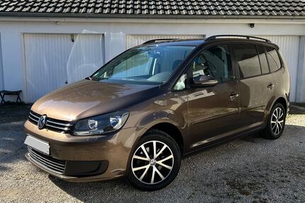 VW Touran 245.000 km 3.999 &euro; Essen 45309