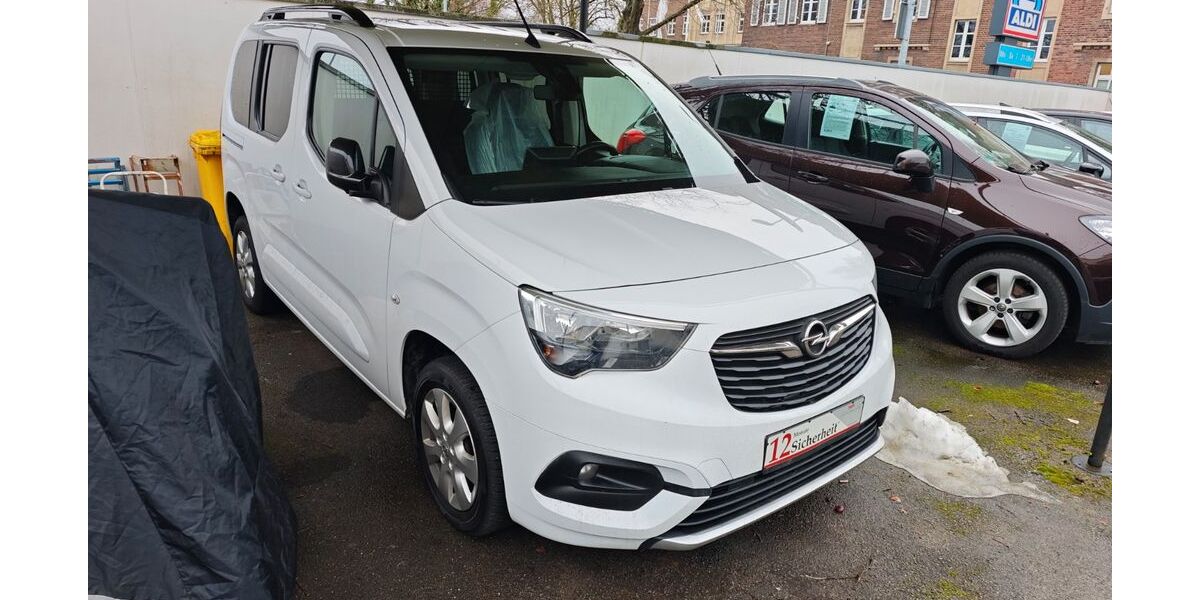 Opel Combo 69.000 km 15.800 &euro; Essen 45136