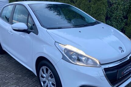 Peugeot 208 91.500 km 5.890 &euro; Oer Erkenschwick 45739