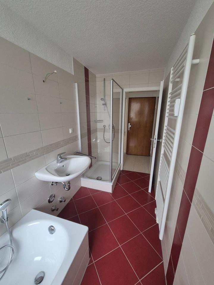 Erstbezug nach Modernisierung, Höntrop 3,5 Raum, Balkon, Gäste-WC zimmer