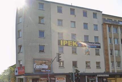Mehrfamilienhaus mit Gewerbeeinheiten, zentral in Hagen 3 zimmer