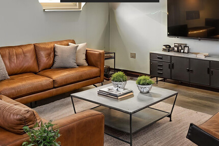 Besonderes Wohnflair im modernisierten Altbau 2 zimmer