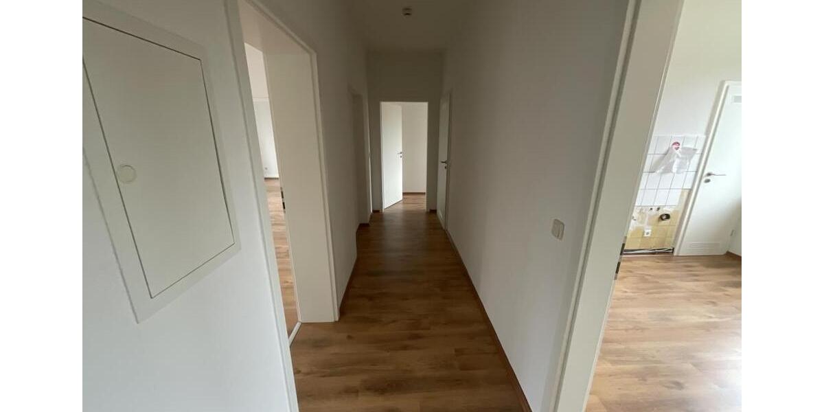 Erdgeschoßwohnung Essen Frillendorf - 2 Zimmer, 77 m&sup2;, 669&euro; | Angebot:21275812