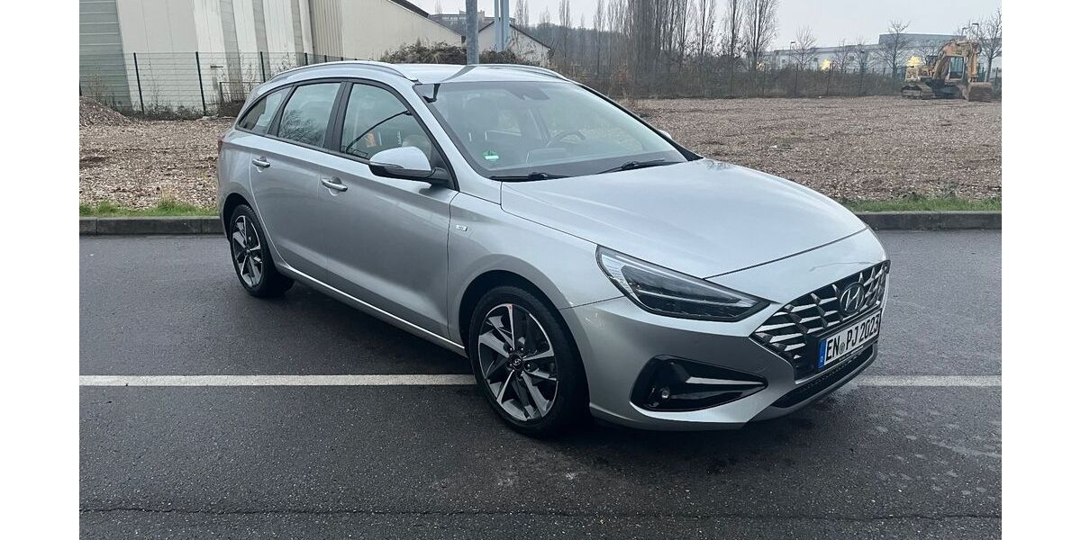Hyundai i30 57.000 km 17.600 &euro; Wetter (Ruhr) 58300