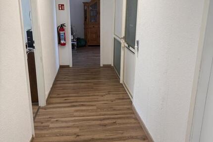 Gewerbeobjekt Essen Stadtbezirk V - 900&euro; | Angebot:26331167