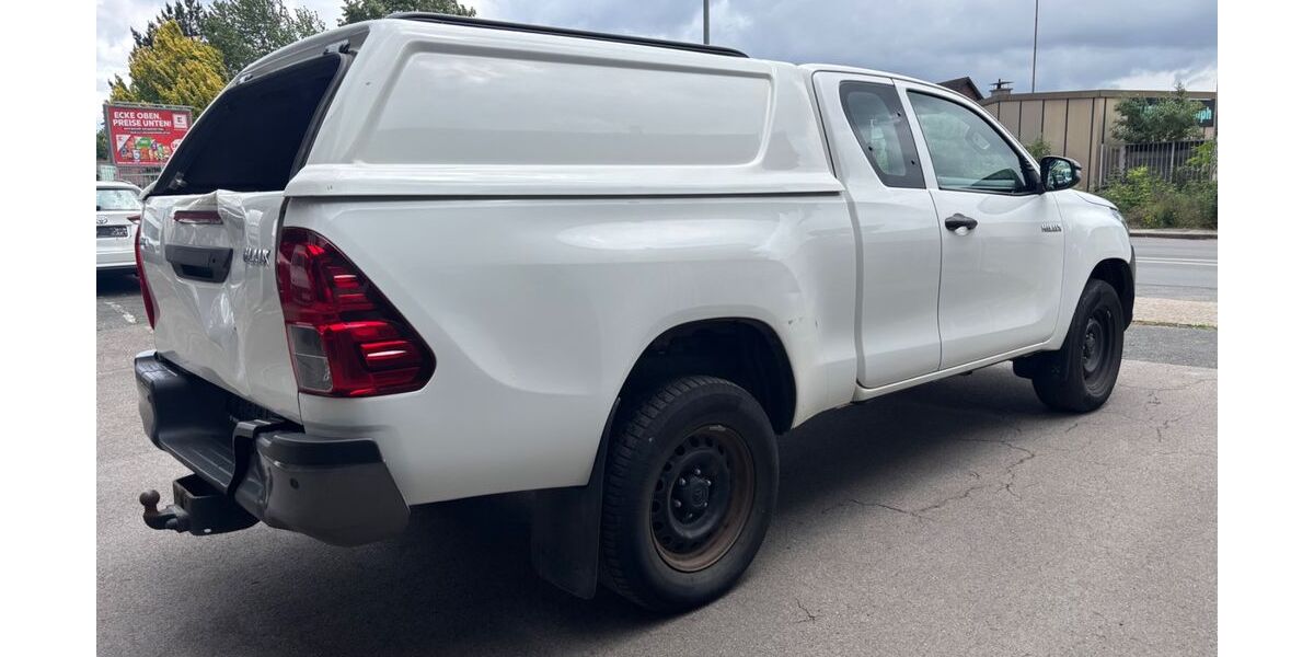 Toyota Hilux 226.300 km 17.490 &euro; Essen 45356