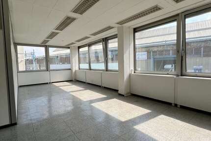 Büro in Gelsenkirchen 2.900 € 577 m² zimmer
