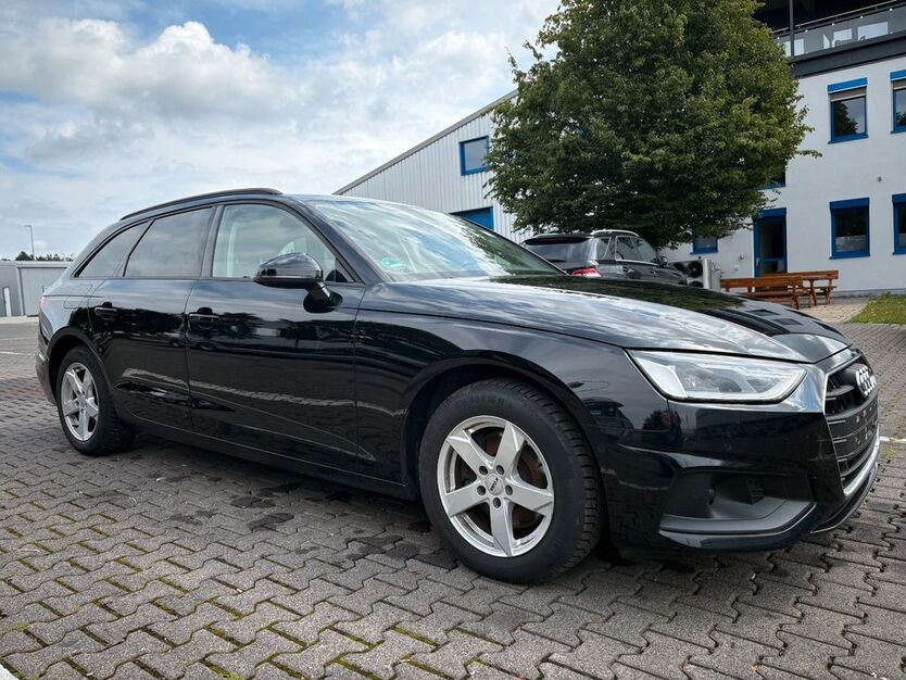 Audi A5 173.600 km 21.300 € Recklinghausen 45661