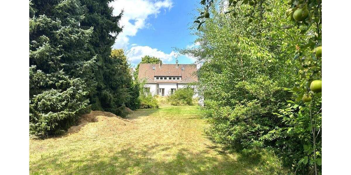 Doppelhaushälfte mit 5 Zi. + Garage auf weitläufigem Gartengrundstück in Dortmund Brackel 5 zimmer