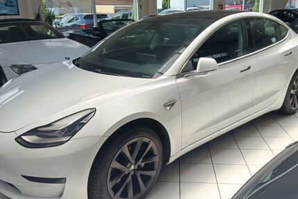 Tesla Model 3 149.000 km 20.990 &euro; Recklinghausen 45659