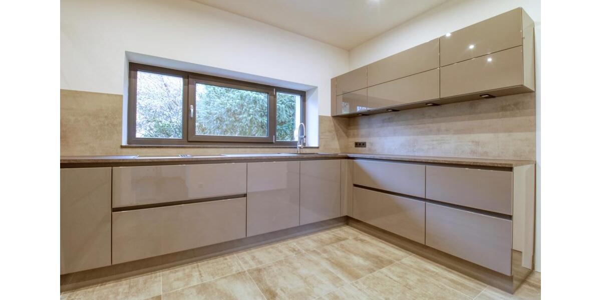 Erdgeschoßwohnung Wetter (Ruhr) - 5 Zimmer, 140 m&sup2;, 2.125&euro; | Angebot:23012348