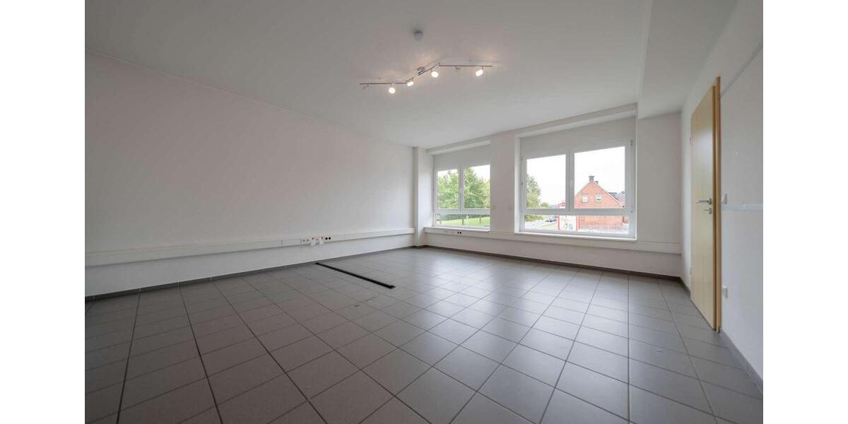 Moderne ca. 140 m² große Bürofläche in verkehrsgünstiger Lage von Südkirchen zimmer