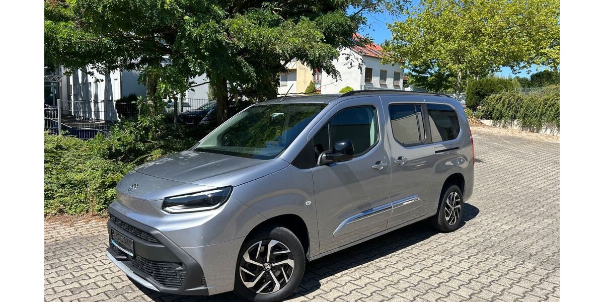 Toyota Proace (Verso) 13.000 km 25.980 &euro; Dortmund 44269