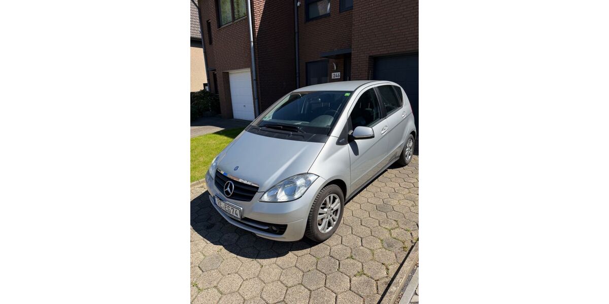 Mercedes-Benz A 160 143.581 km 3.900 &euro; recklinghausen 45663