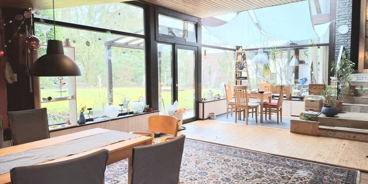 Freistehender Bungalow mit Split-Leveln und Einliegerwohnung am Rande der Haard in ruhiger Wohnlage - Mehrfamilienhaus, Wohnhaus Oer-Erkenschwick Oer | Angebot:26132021