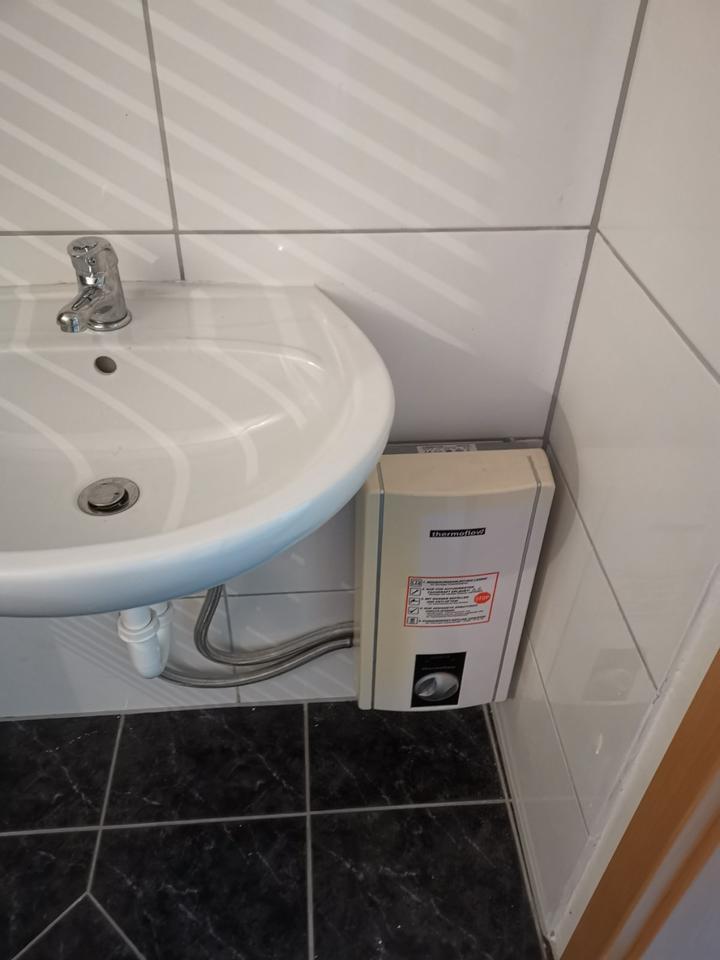 Helle 1,5-Zimmer-Wohnung Nähe Rathausgalerie – zentral&uni-nah zimmer