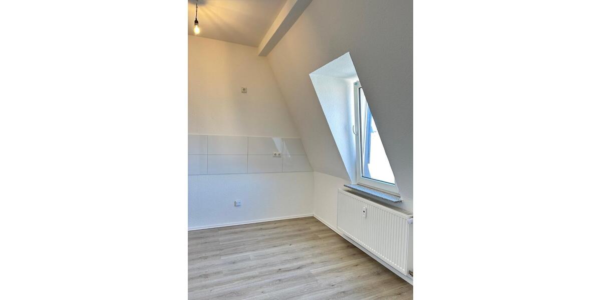 Dachgeschoßwohnung Oberhausen - 2 Zimmer, 47 m&sup2;, 423&euro; | Angebot:25805464