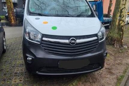 Opel Vivaro 148.000 km 12.000 &euro; ESSEN 45143