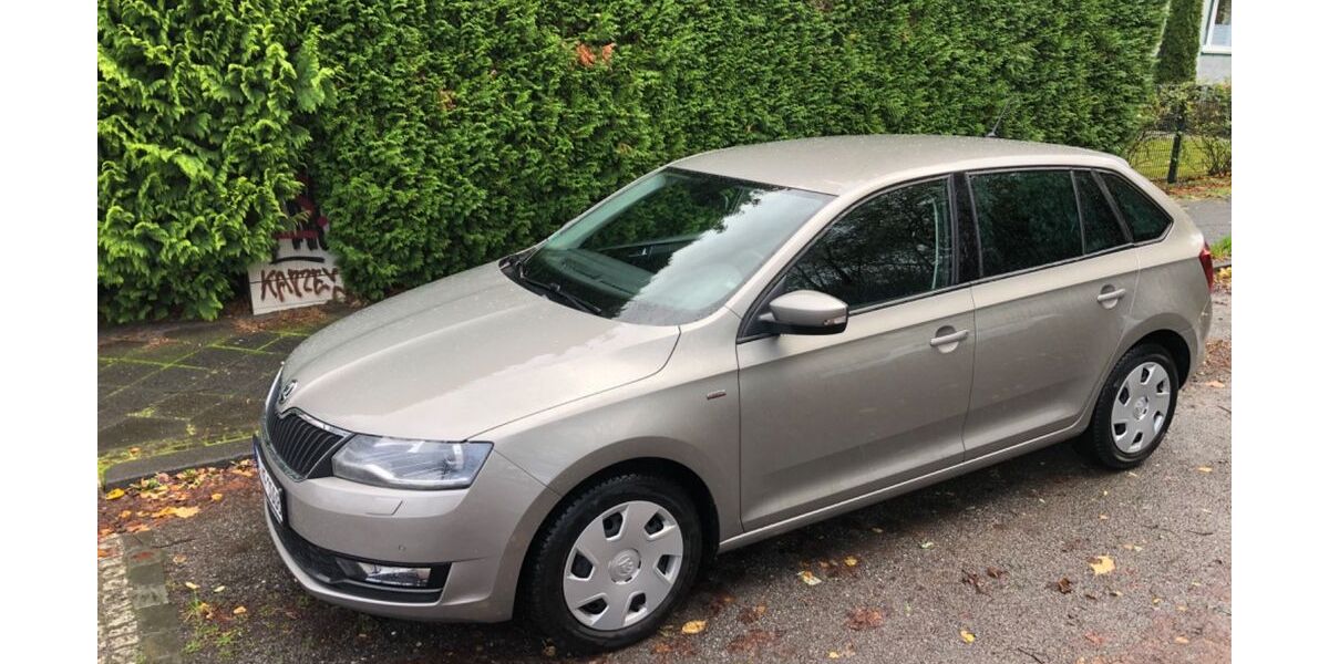 Skoda Rapid 89.700 km 9.900 &euro; Bochum 44795