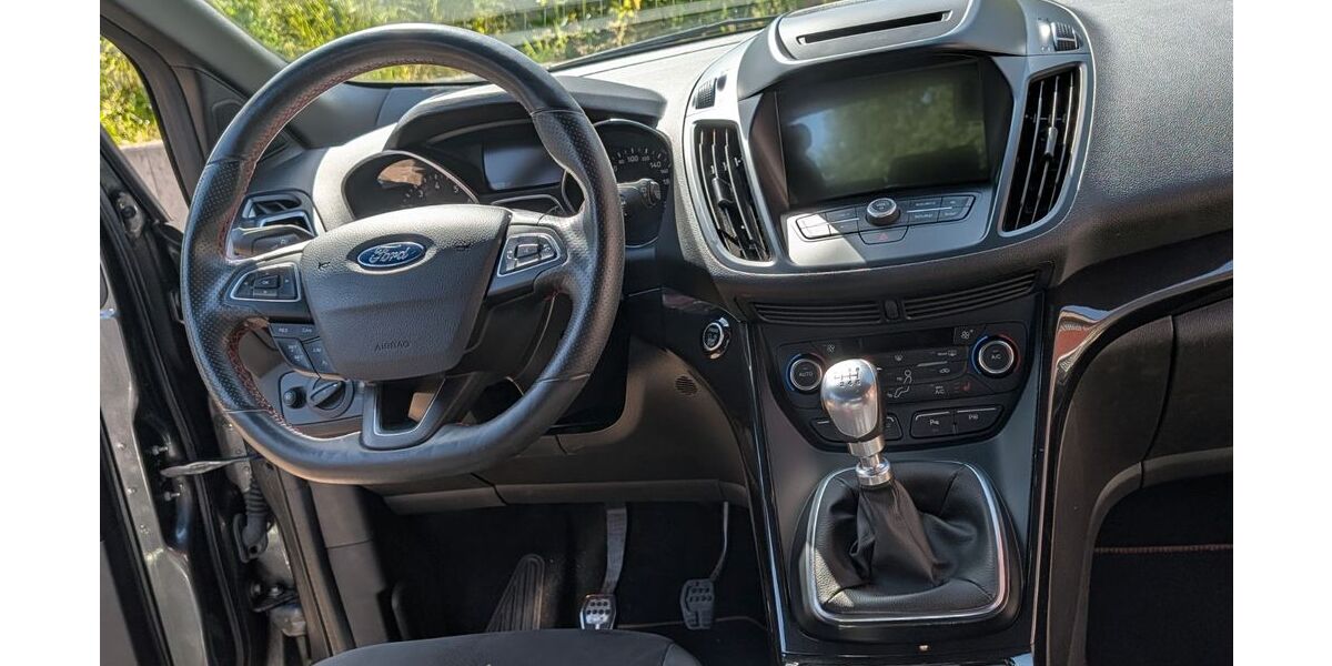 Ford Kuga 66.028 km 19.950 &euro; Reken 48734