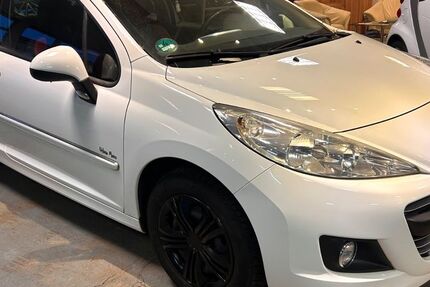 Peugeot 207 123.000 km 3.999 &euro; Bochum 44791