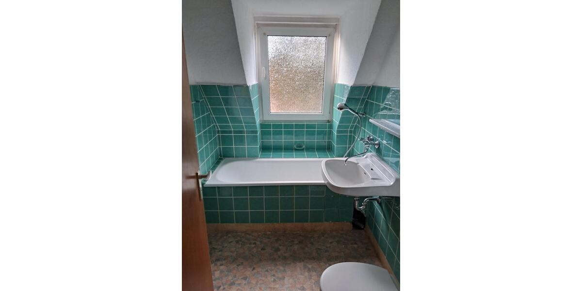 Dachgeschoßwohnung Marl Alt-Marl - 4 Zimmer, 465&euro; | Angebot:23174672