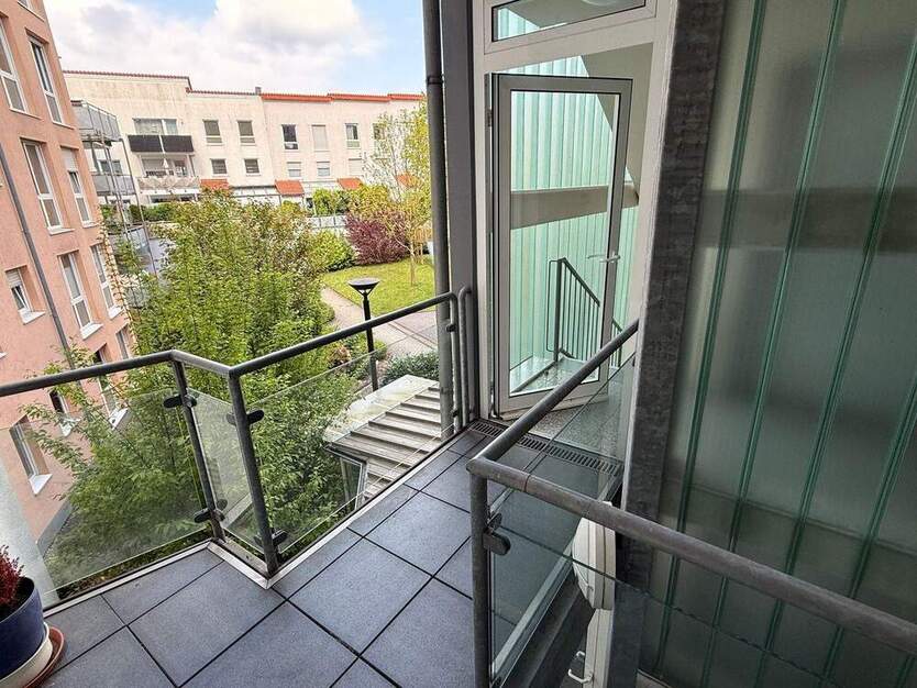 58456 WITTEN-HERBEDE-VORMHOLZ, AM WALDRAND GELEGEN, HELLE, MODERNE EIGENTUMSWOHNUNG MIT BALKON, AUFZUG, TIEFGARAGEN-STELLPLATZ, ZU VERKAUFEN ! 3 zimmer