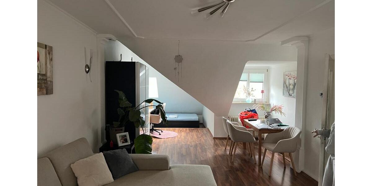 Dachgeschoßwohnung Gelsenkirchen Buer - 3 Zimmer, 80 m&sup2;, 715&euro; | Angebot:26134673