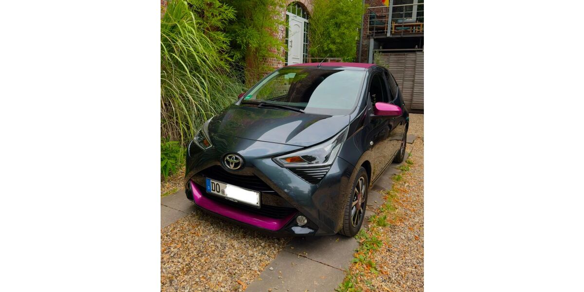 Toyota Aygo (X) 49.886 km 12.500 &euro; Dortmund 44269