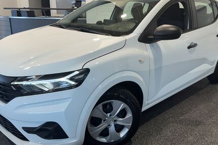 Dacia Sandero 15.200 km 11.490 &euro; Marl/Recklinghausen 45770